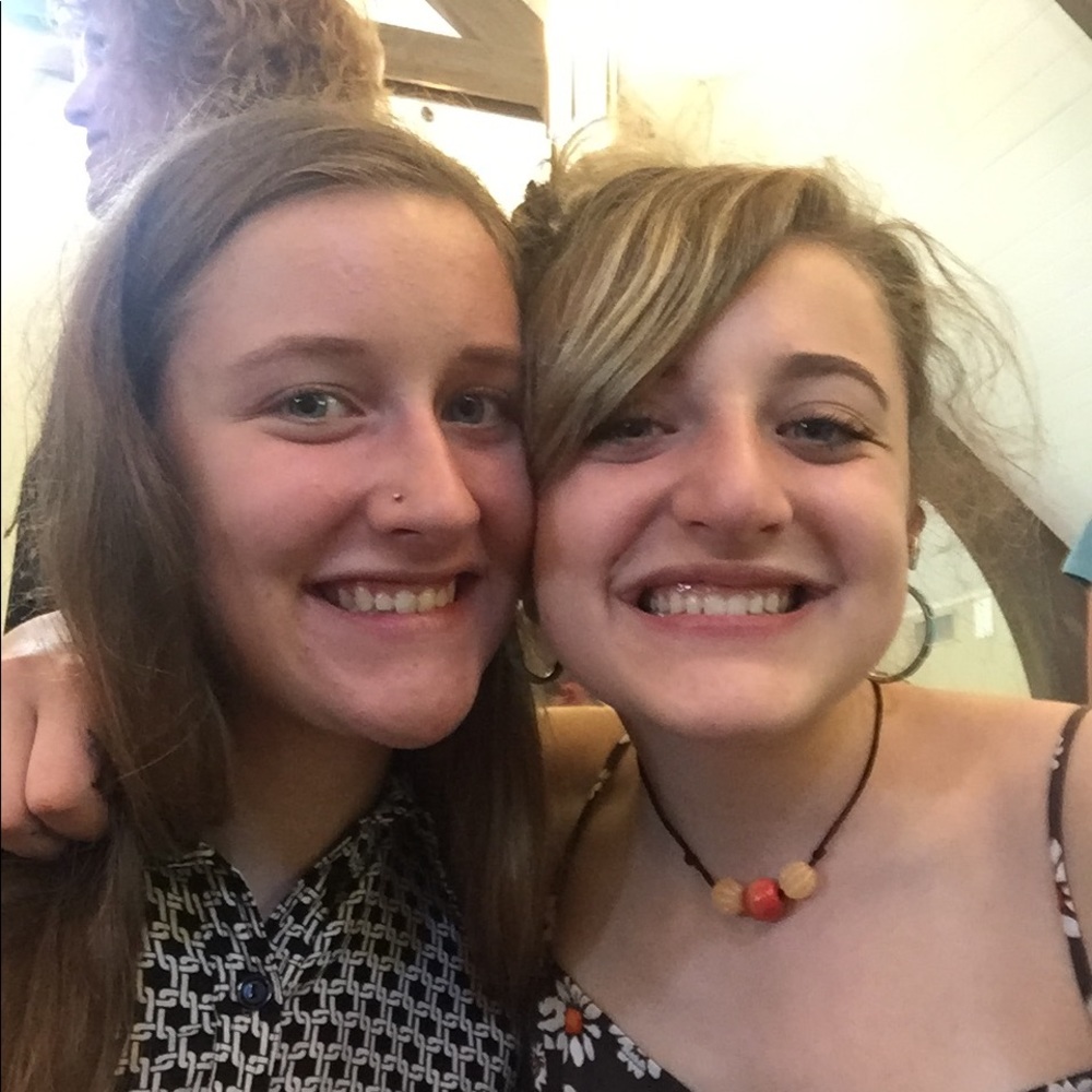 Meet your Posher, Emma